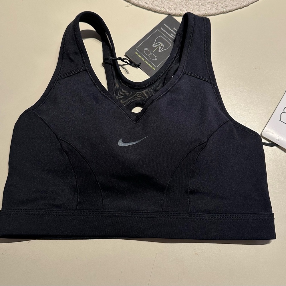 Nike Women's Black Sports Bra NWT​
